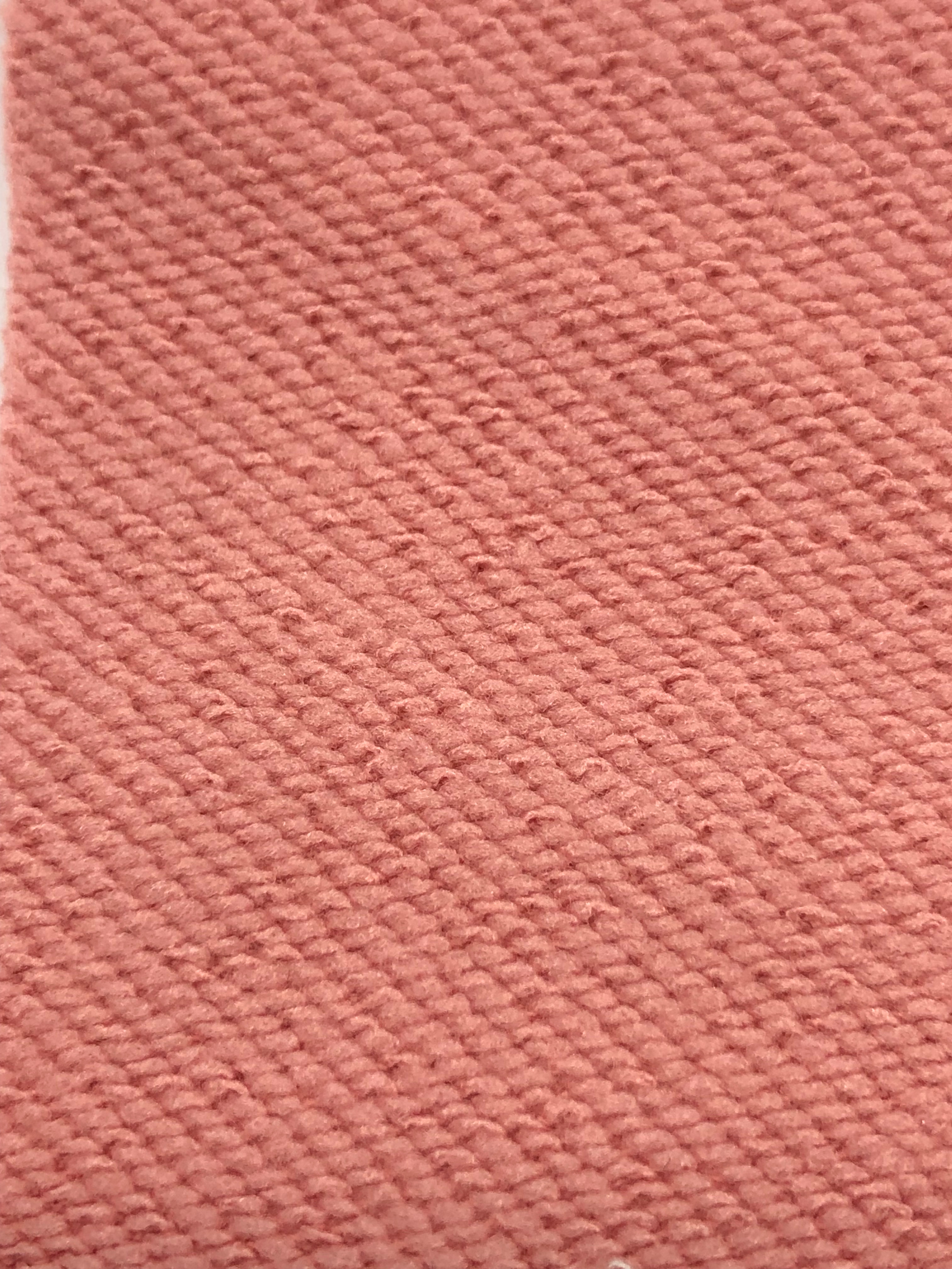 เนื้อผ้า สีชมพู